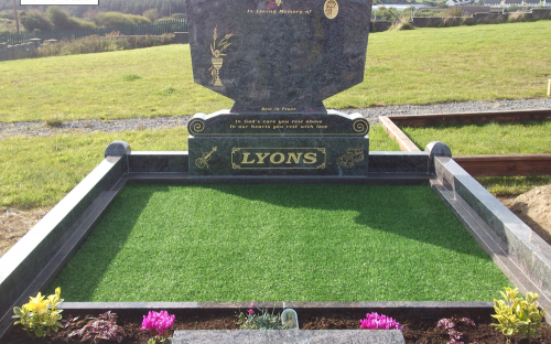 Gavins Memorials, Ballyhaunis, Co Mayo, Ireland.  Paradiso - GM 020
